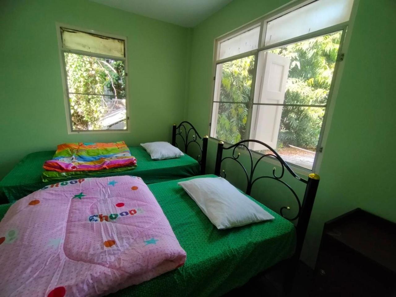 Home Stay At Tapae Чиангмай Экстерьер фото
